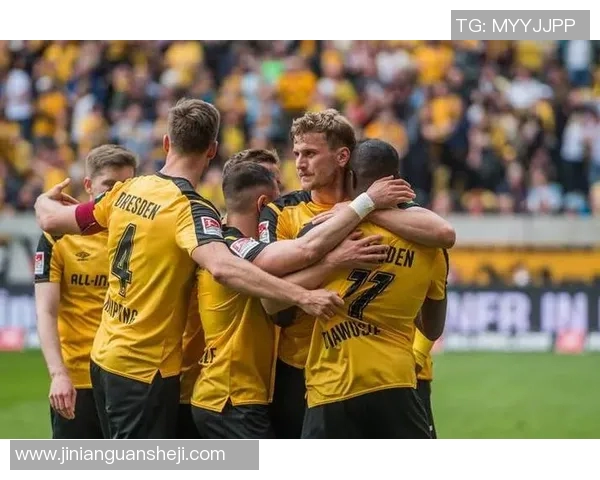 柏林赫塔主场迎战布伦球队全力争胜期待精彩对决