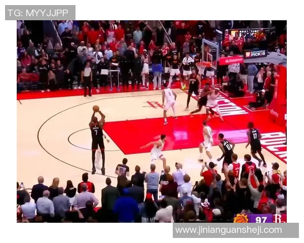 火箭队与太阳队激战正酣NBA赛场精彩对决引发球迷热议