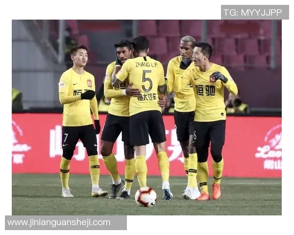 广东恒大与河北华夏的激烈对决展现中超联赛的精彩与魅力