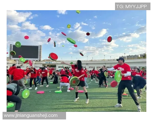 从零基础到飞盘高手：全面掌握飞盘技巧与力量训练指南