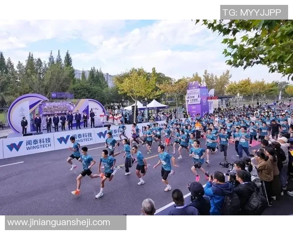 上海足球队在精英赛中的节奏表现分析与战术探讨 上海足球队在精英赛中的节奏表现分析与战术探讨